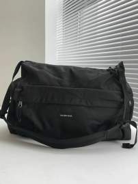 Picture of Balenciaga Handbags _SKUfw224475514fw